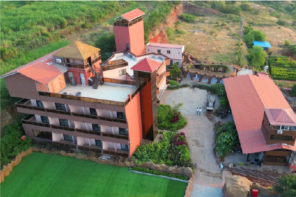 Hill Top Restaurant in Pune